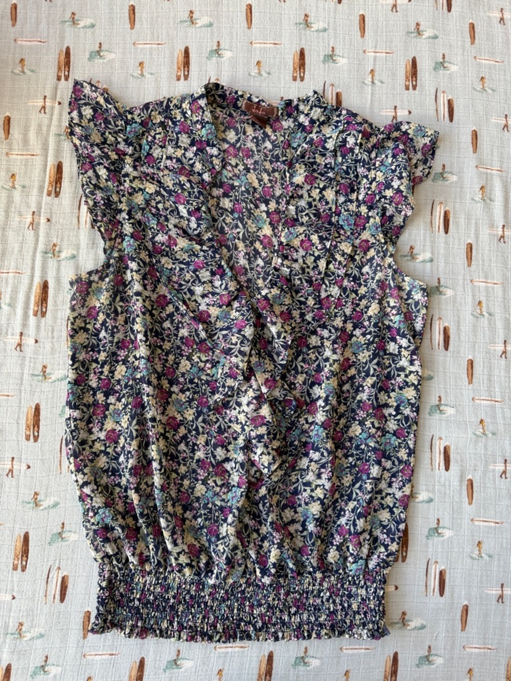 Floral Ruffle Sleeveless Blouse in Navy with Pink and Cream Fliral Print-EUC